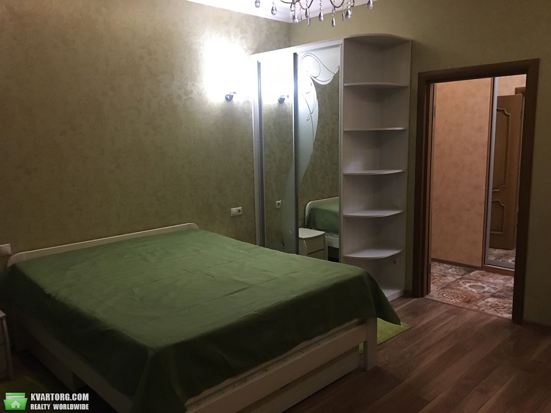 Rent out 2-room apartment. Киев, жилянская — photo 2