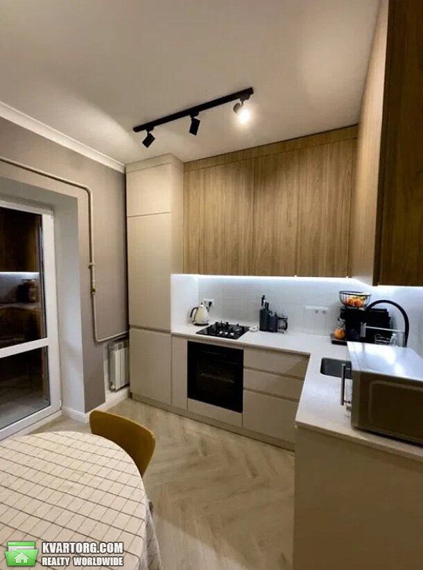 Rent out 2-room apartment. Киев, Коновальца — photo 1