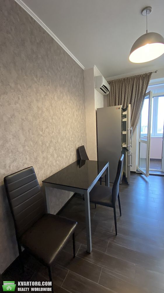 Rent out 1-room apartment. Киев, Перемоги просп. — photo 3