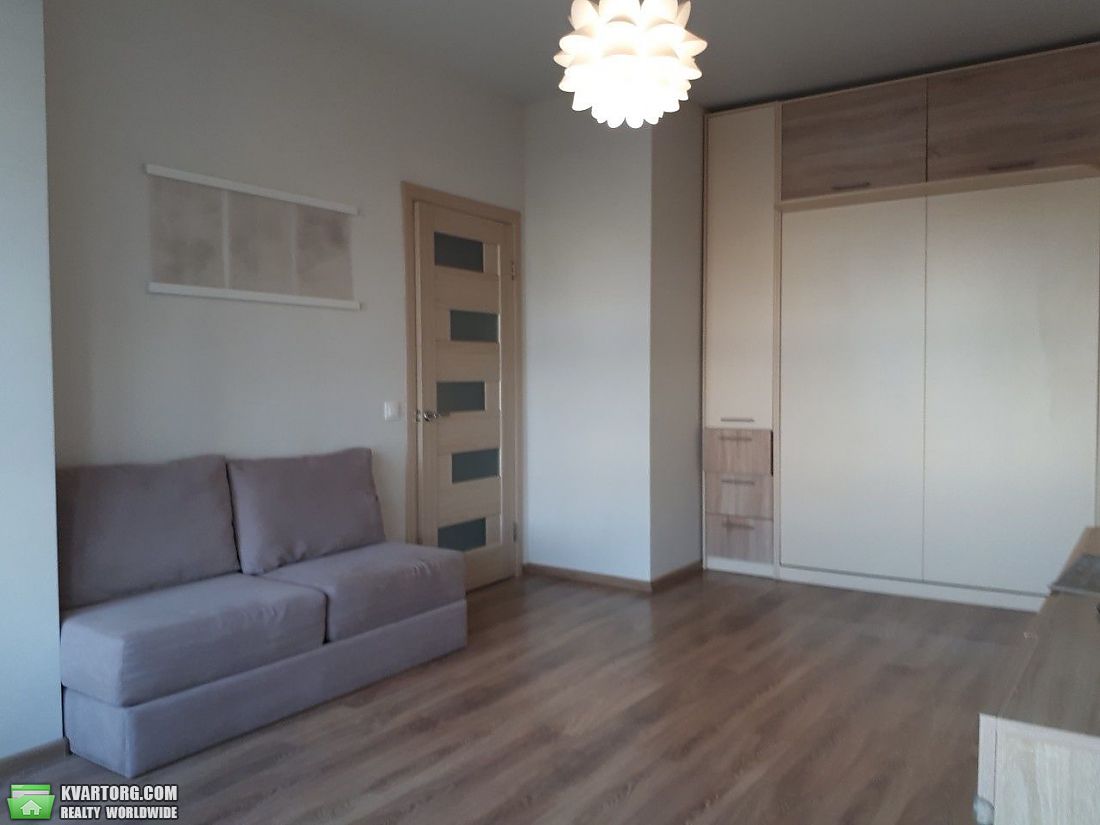 Rent out 1-room apartment. Киев,  Мира — photo 4