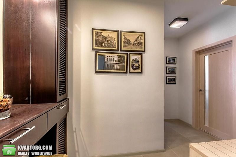 Rent out 1-room apartment. Харьков, Красношкольная набережная — photo 2