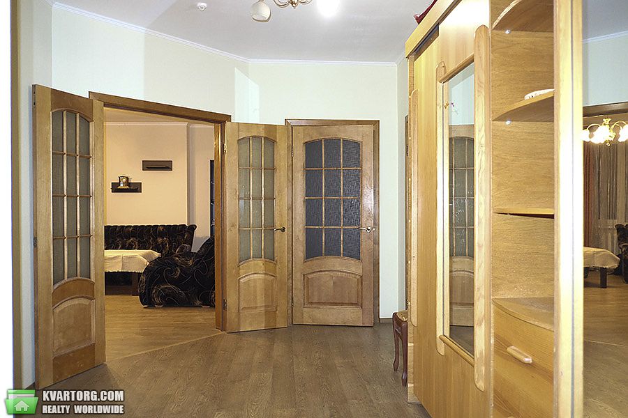 Rent out 2-room apartment. Киев,  Гришко — photo 1