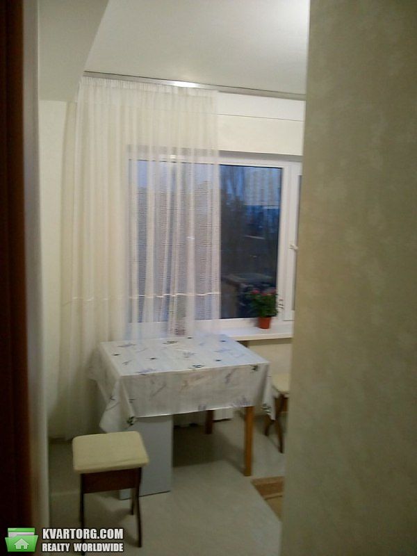 Rent out 1-room apartment. Киев, Ентузиастов — photo 4