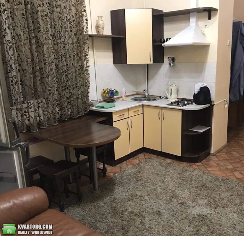Rent out 1-room apartment. Киев,  Михайловская — photo 3