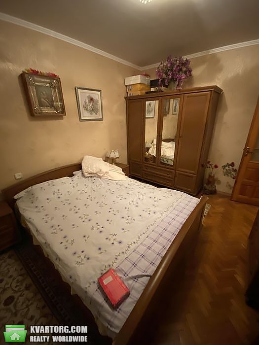 Sell 3-room apartment. Киев,  Захаровская — photo 2