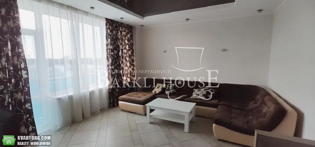 Rent out 2-room apartment. Киев,  Грушевского — photo 2