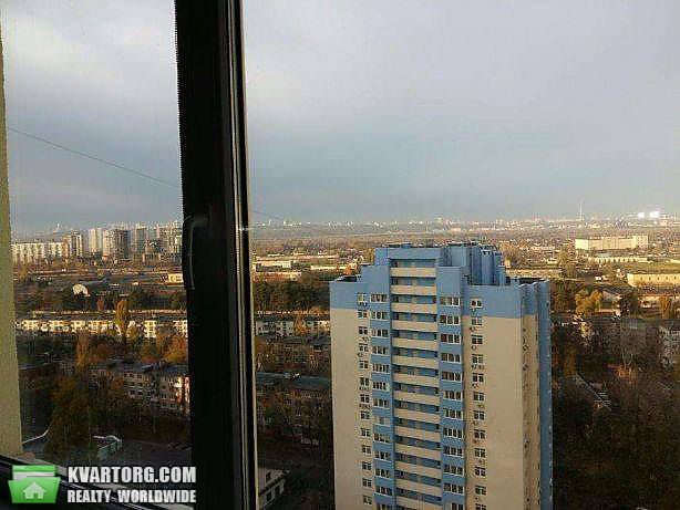 Rent out 2-room apartment. Киев,  Воскресенская — photo 10