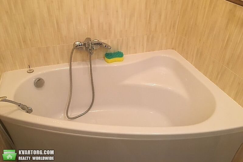 Sell 2-room apartment. Киев, Кирилловская — photo 10