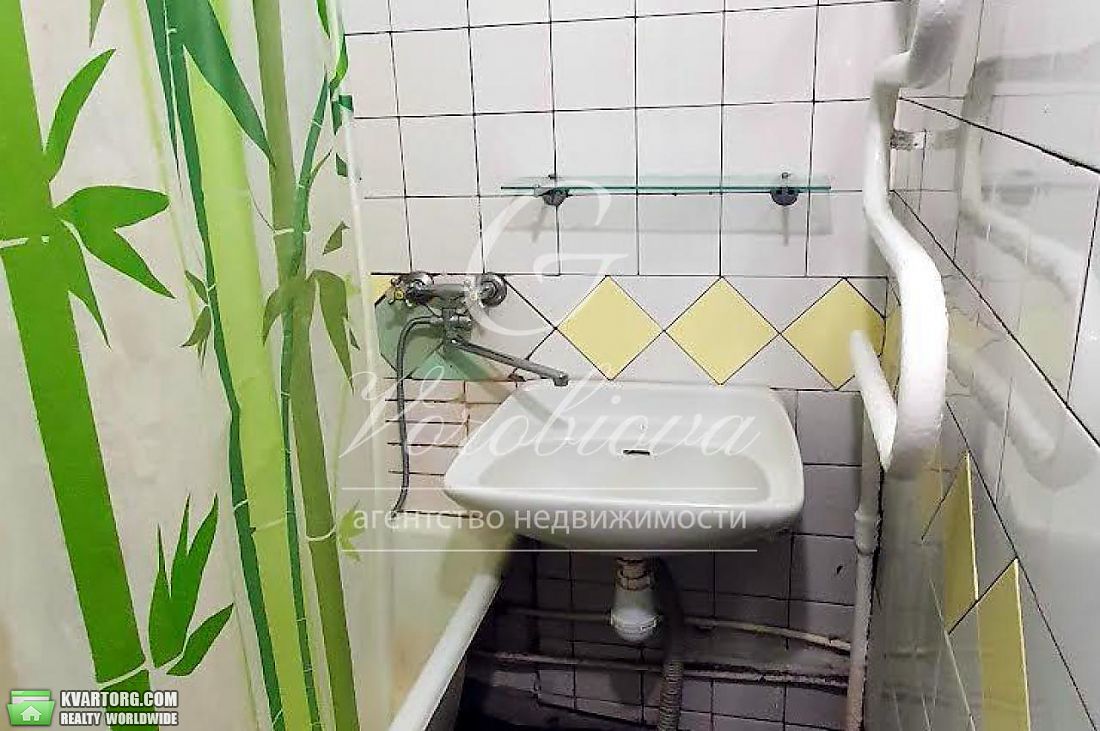 Sell 3-room apartment. Киев,  Кучера василя — photo 3