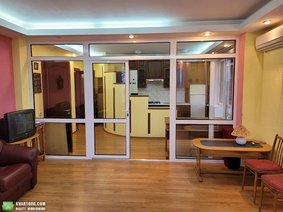 Sell 2-room apartment. Днепропетровск, Чекмарева — photo 6