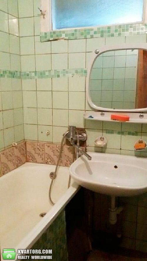 Sell 3-room apartment. Киев,  Желябова — photo 9