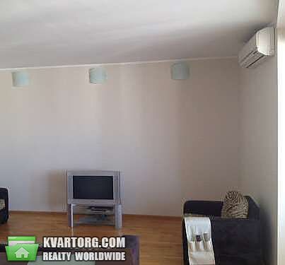 Rent out 3-room apartment. Киев, Героев Сталинграда пр — photo 2