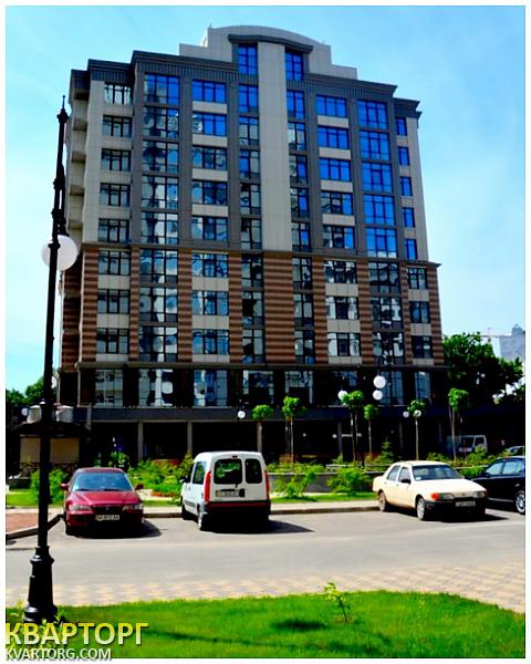 Sell 3-room apartment. Киев,  Драгомирова — photo 1