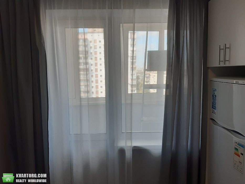 Sell 1-room apartment. Киев,  Оболонская пл — photo 5