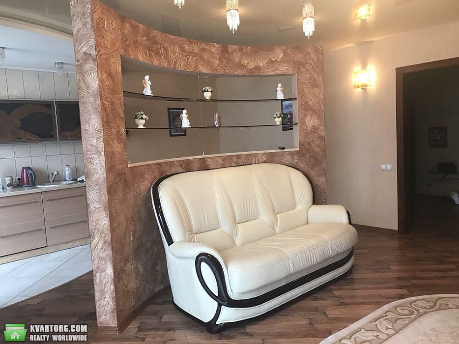 Rent out 2-room apartment. Киев,  Ломоносова — photo 2