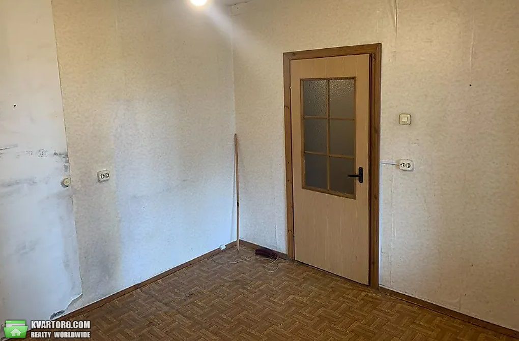 Sell 2-room apartment. Киев,  Радунская — photo 2