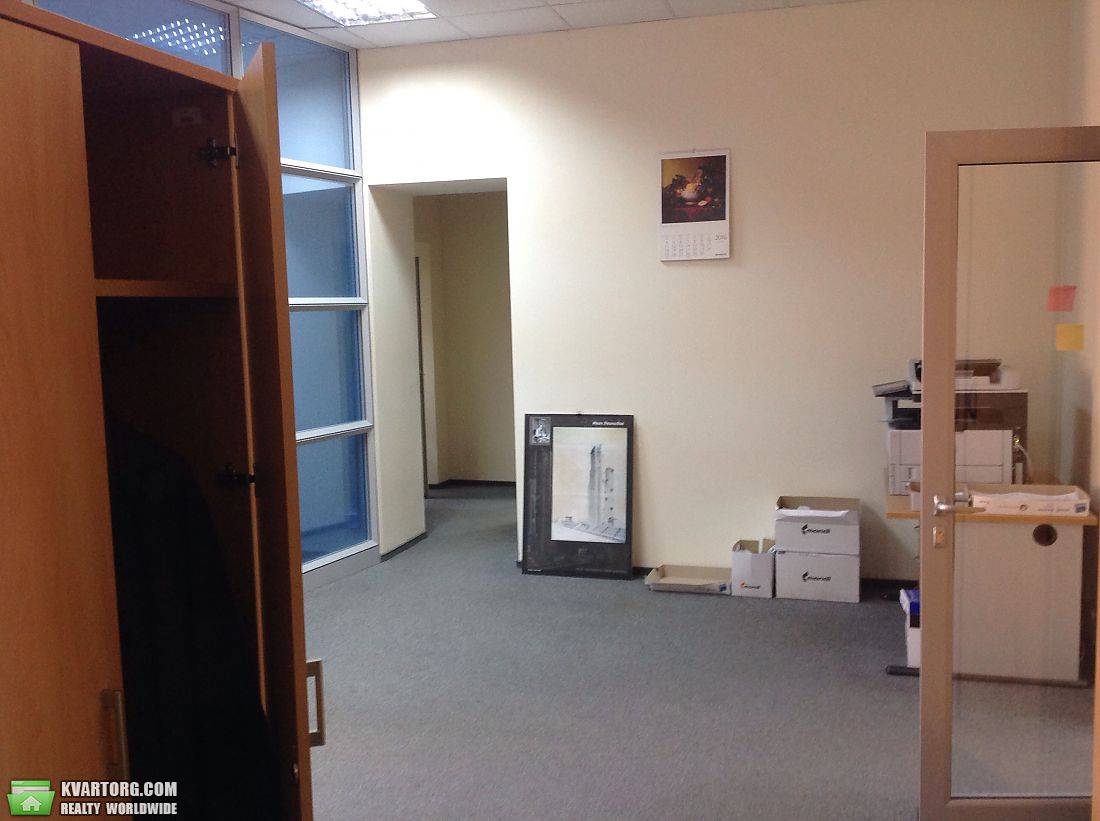 Rent out office. Киев,  Жилянская — photo 2