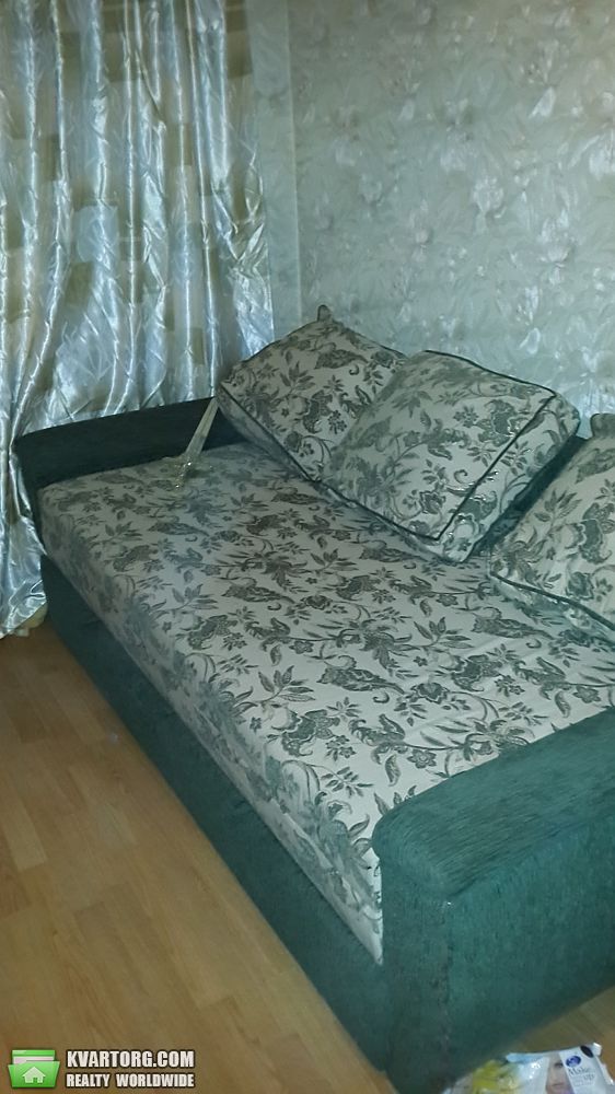 Rent out 2-room apartment. Киев, Грекова — photo 1