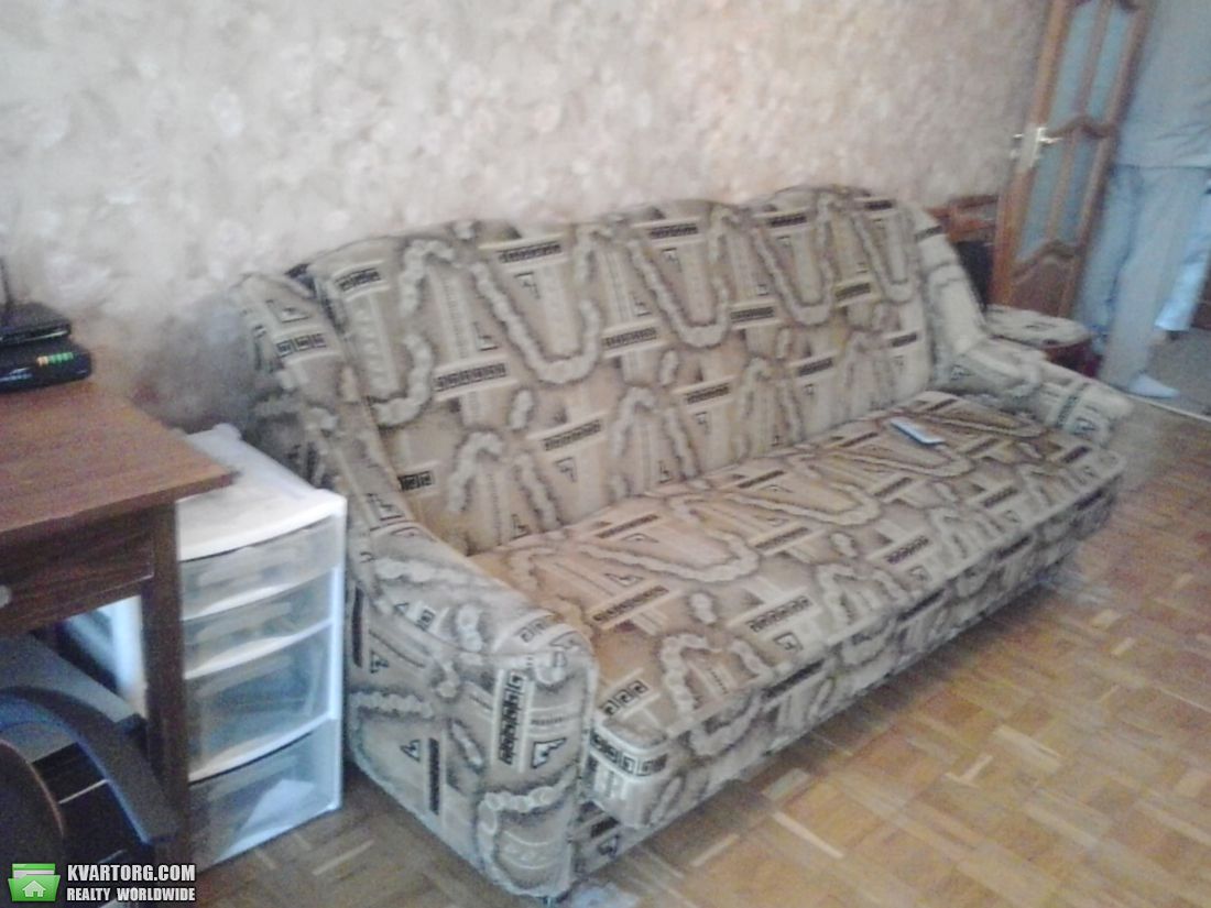 Rent out 1-room apartment. Киев,  Мельникова — photo 1
