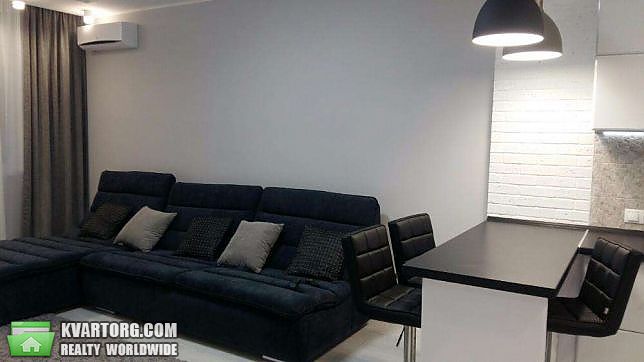Rent out 2-room apartment. Киев,  Трутенко — photo 4