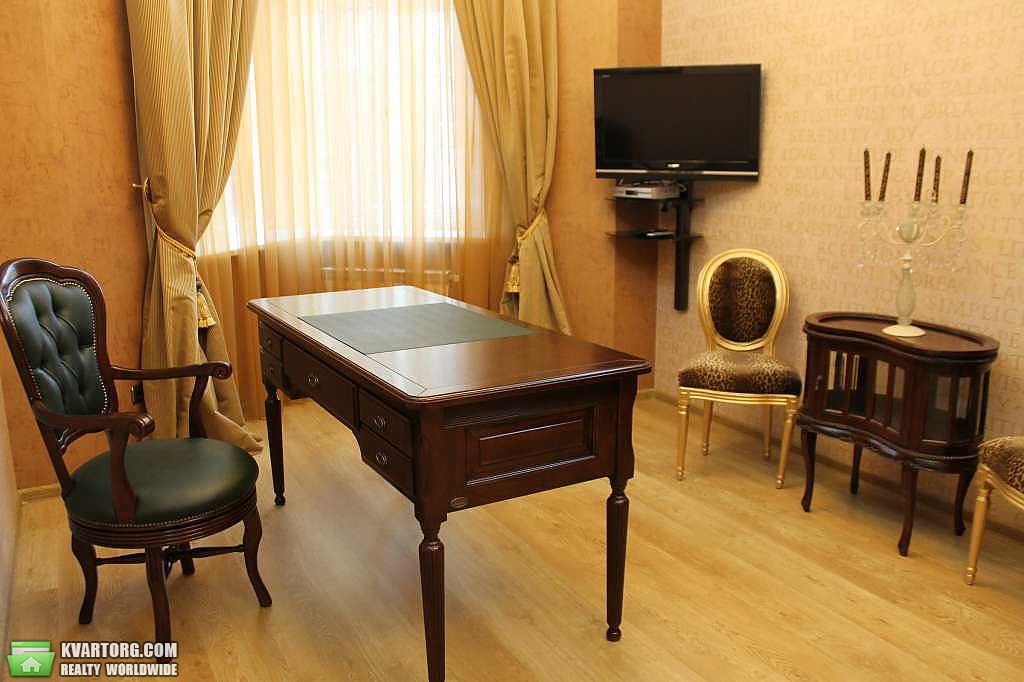 Rent out 3-room apartment. Киев,  Щорса — photo 6