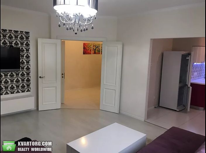 Rent out 2-room apartment. Киев,  Демиевская — photo 1