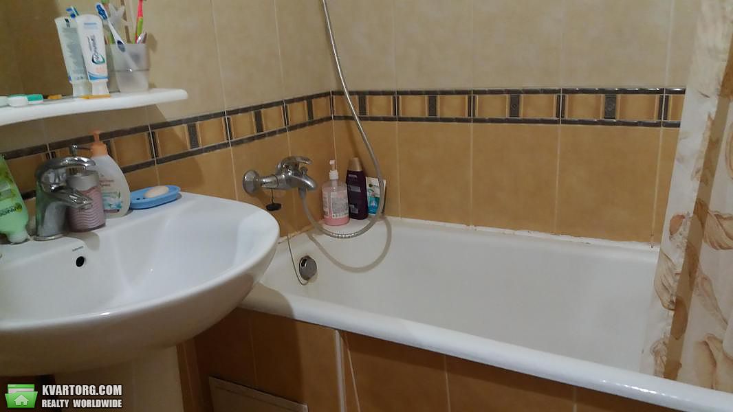 Sell 3-room apartment. Киев,  Старонаводницкая — photo 8