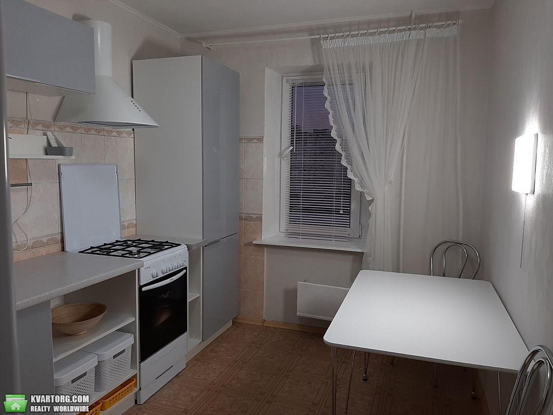 Rent out 2-room apartment. Киев, Драгоманова — photo 1