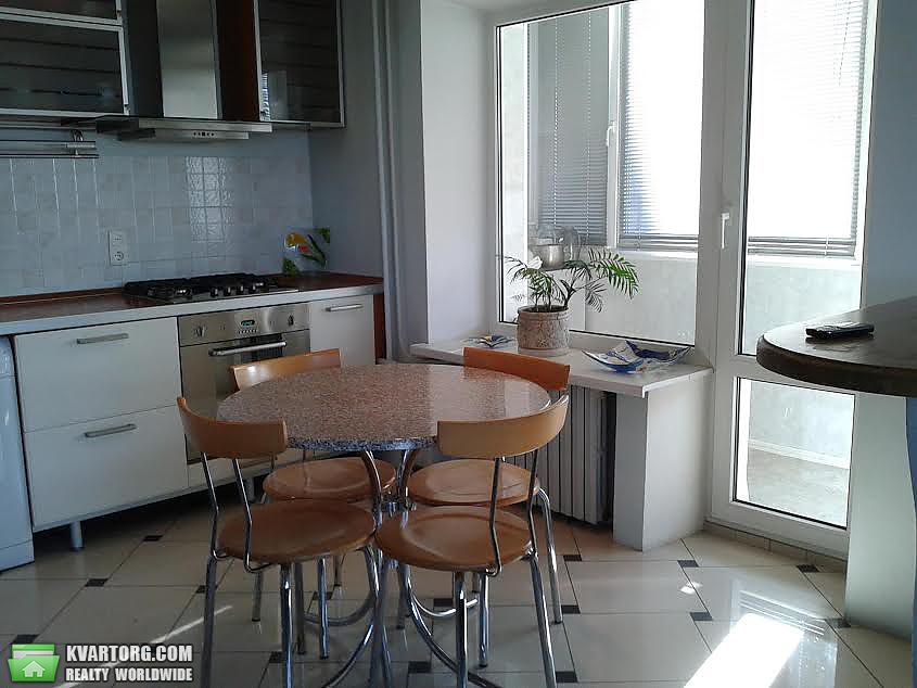 Sell 4-room apartment. Днепропетровск, Карла Либкнехта — photo 1