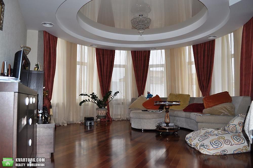 Rent out 3-room apartment. Киев,  Хоривая — photo 1