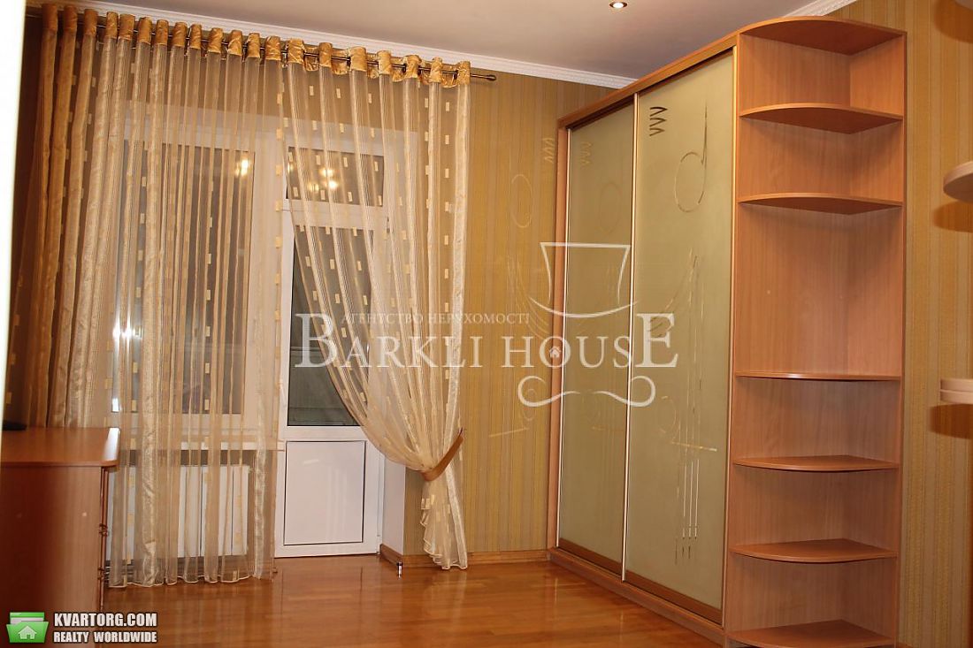 Rent out 3-room apartment. Киев,  Дмитриевская — photo 4
