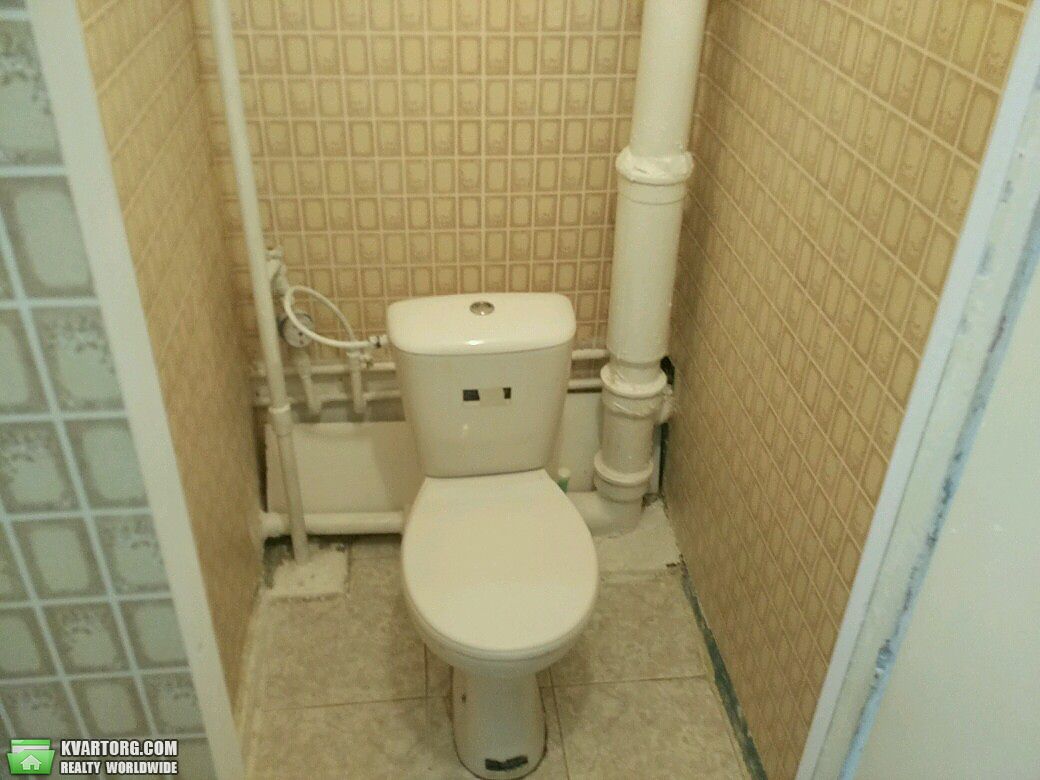 Rent out 2-room apartment. Киев,  Олейника — photo 8