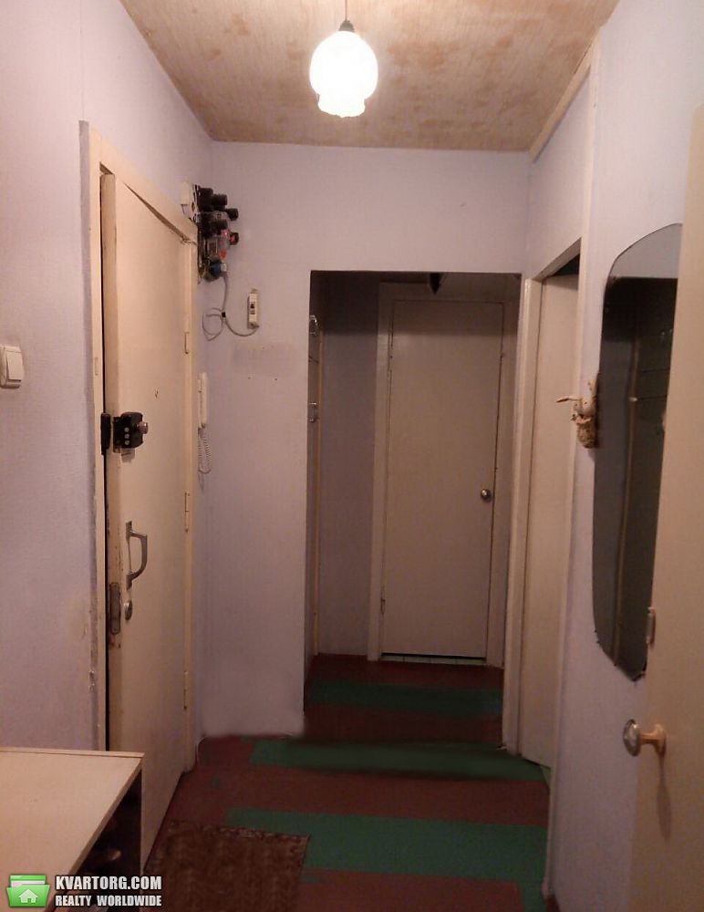 Sell 2-room apartment. Днепропетровск, Набережная Победы — photo 1
