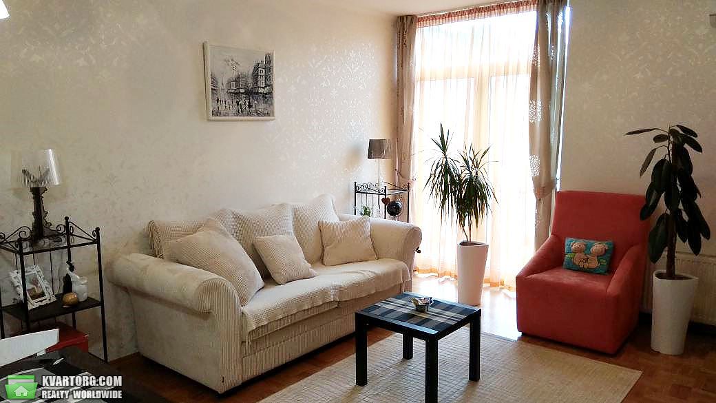 Rent out 2-room apartment. Киев, регенераторная — photo 1