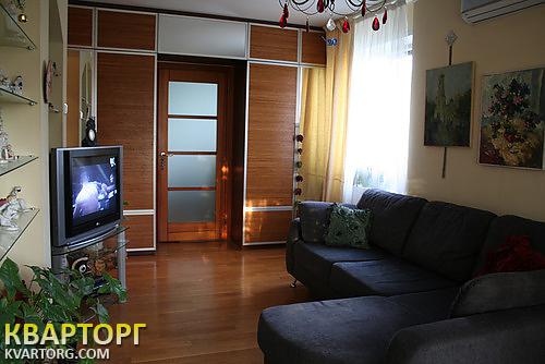 Sell 2-room apartment. Киев,  Булаховского — photo 1