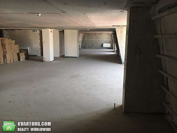 Rent out 4-room apartment. Киев,  Богдана Хмельницкого — photo 5