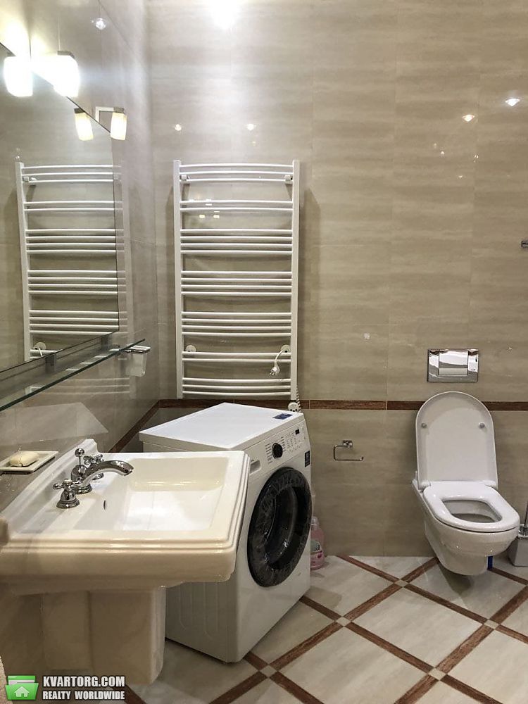 Rent out 3-room apartment. Киев,  Барбюса — photo 8