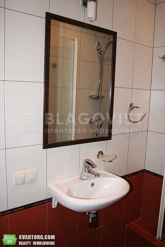 Rent out 2-room apartment. Киев,  Пожарского — photo 10