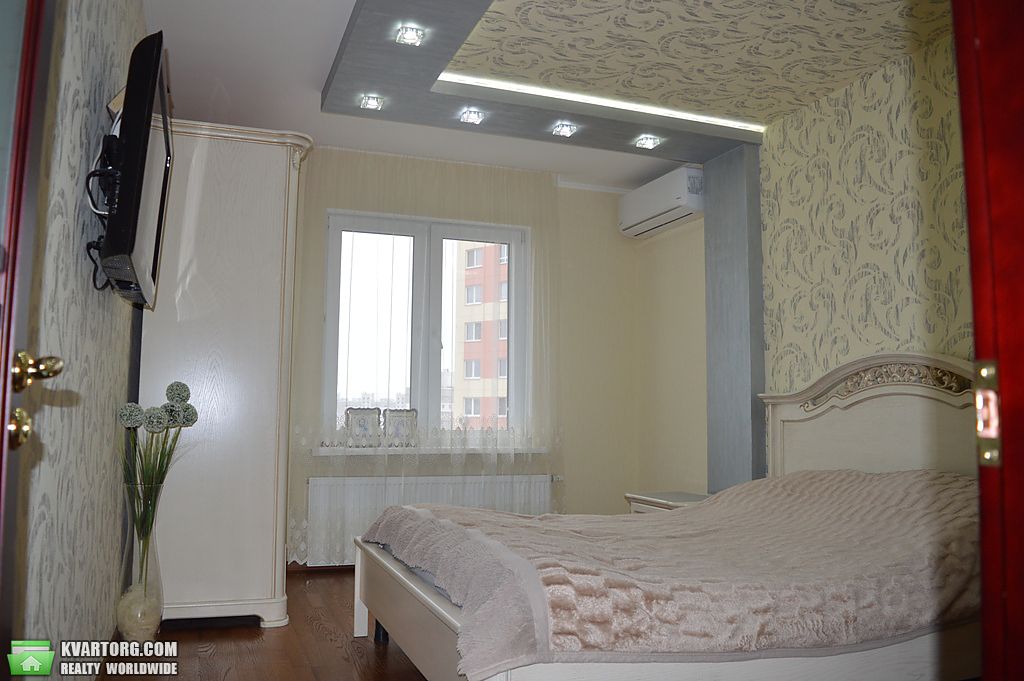 Sell 3-room apartment. Киев,  Милославская — photo 3