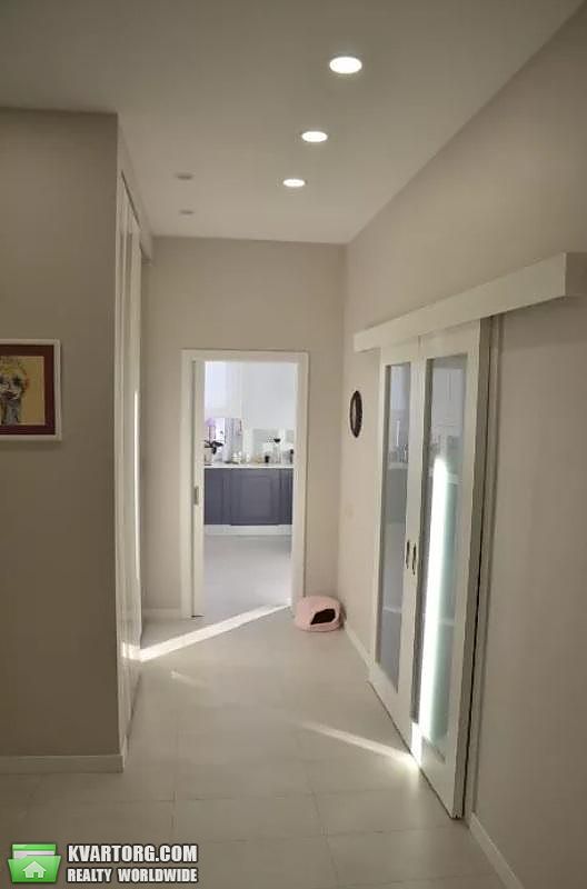 Rent out 2-room apartment. Киев, Деловая — photo 5