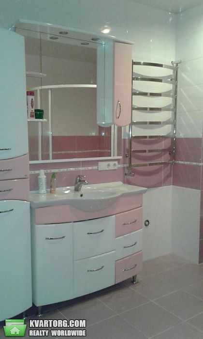 Rent out 3-room apartment. Киев,  Лебедева-Кумача — photo 7