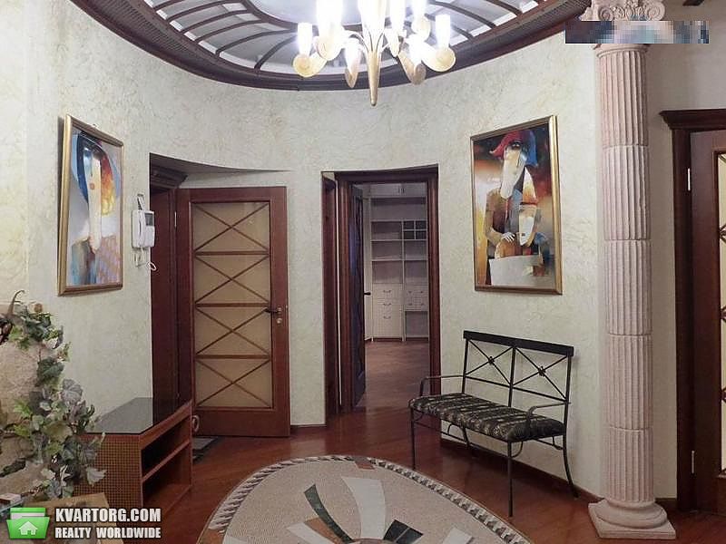Rent out 3-room apartment. Киев, Леси Украинки бульв. — photo 9