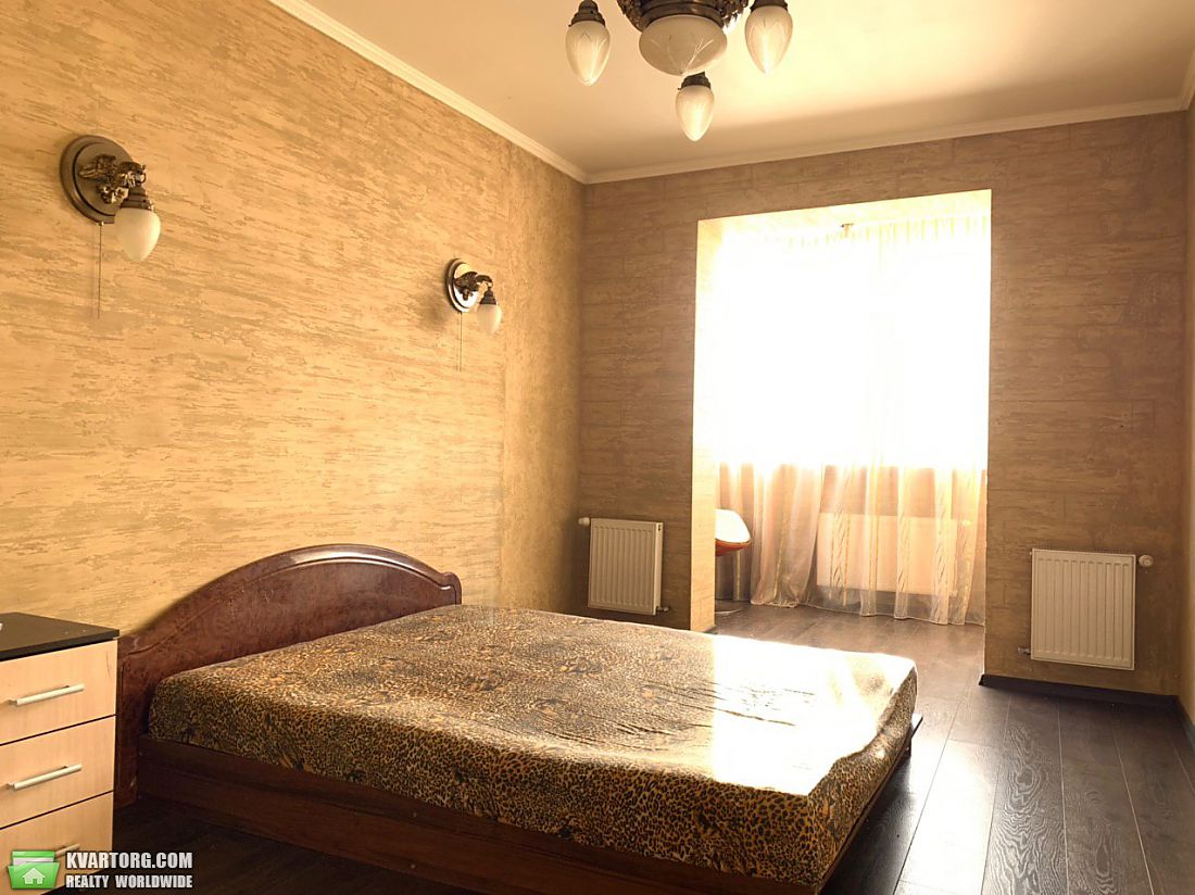 Sell 3-room apartment. Ивано-Франковск, Целевича — photo 1