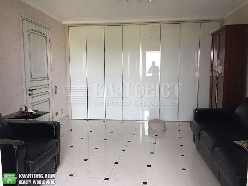 Sell 2-room apartment. Киев,  Драгомирова — photo 2