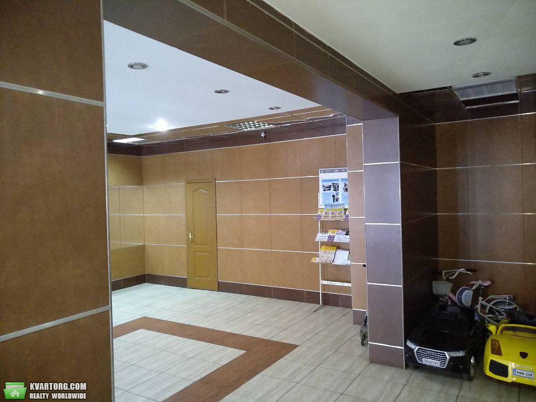 Sell 3-room apartment. Киев,  Щорса — photo 4