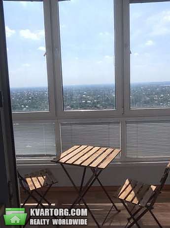 Rent out 2-room apartment. Киев,  Чавдар — photo 7