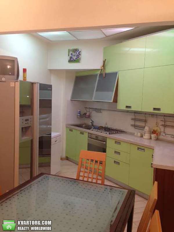 Rent out 3-room apartment. Киев,  Кловский спуск — photo 7