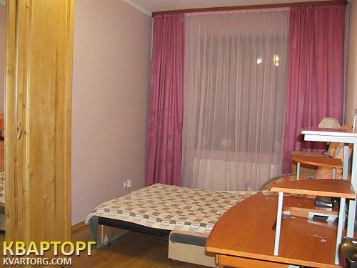 Rent out 2-room apartment. Киев, Перспективная ул. — photo 2