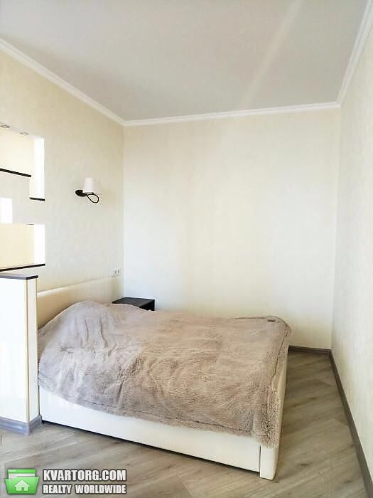 Rent out 1-room apartment. Киев,  Ревуцкого — photo 3