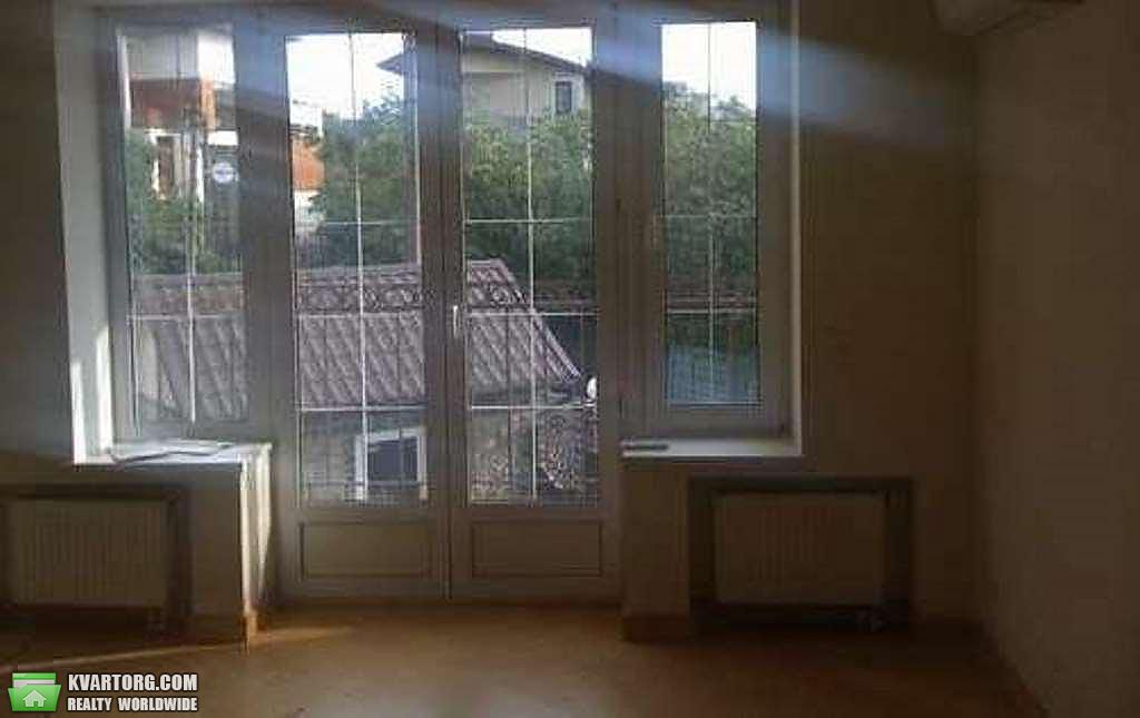 Rent out Townhouse. Киев,  Панфиловцев — photo 4